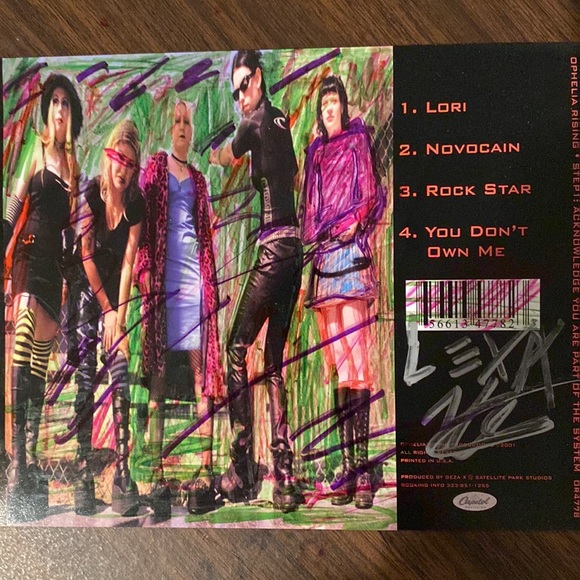 Silence is Violence black red white halter top - Picture 6 of 6